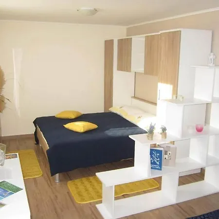 Apartment Studio 16555a Mali Losinj